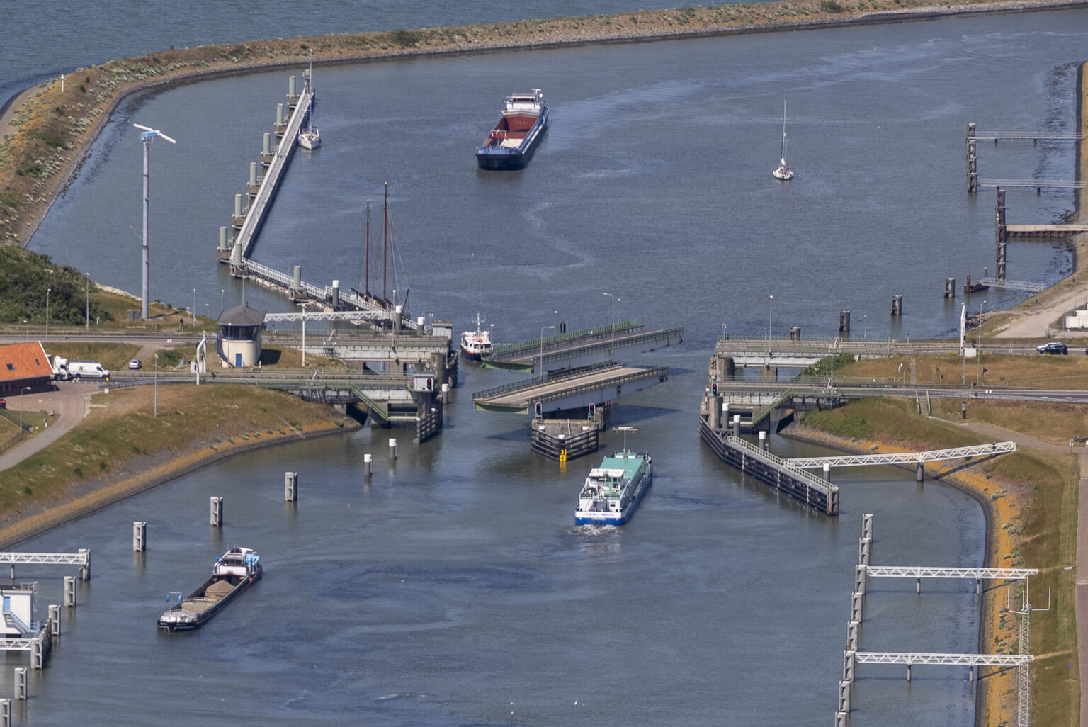 Vervangen bruggen Kornwerderzand - De Afsluitdijk